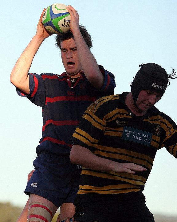Charlie Sheppeard in the line out 2